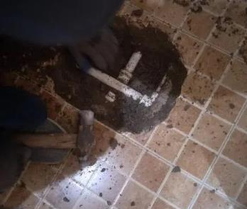贡井卫生间漏水维修公司为您分享下卫生间渗水如何处理及注意事项